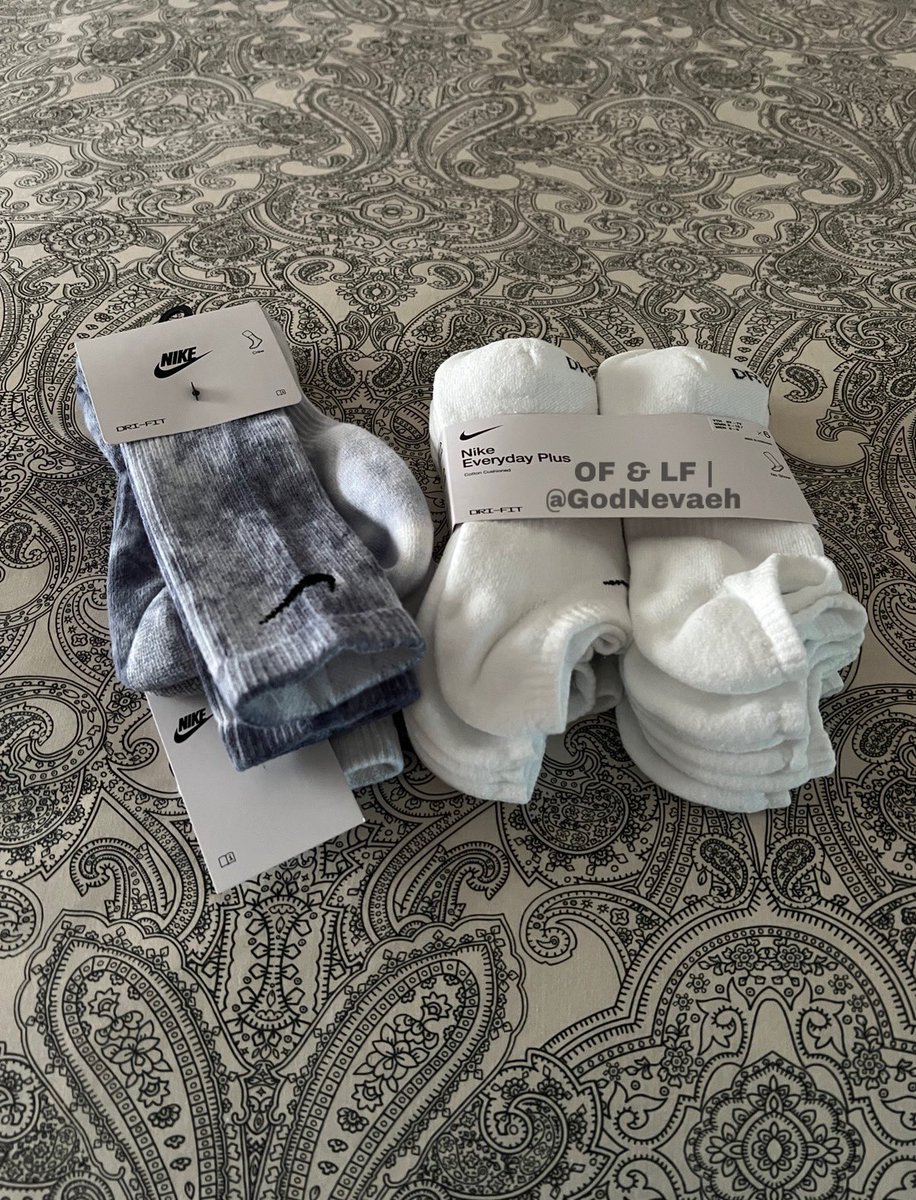 send2nevaeh's tweet photo. Sock sniffers aren’t ready, I just added to my collection.

Prepare to have your mind &amp; wallet taken over by my Nike socks. https://t.co/x0VJqb7VnK