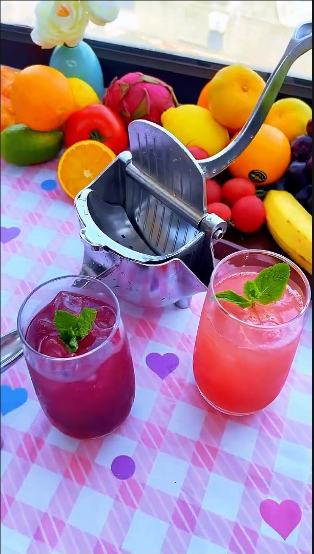 StefanyPromo's tweet photo. SUCO FRESCO SEM ESFORÇO! 🥤🍊🍇

Resistente, espreme tudo e não precisa de energia. 

👉🏽https://t.co/MbgrgPdqP0 https://t.co/ZdS5RcMUvi