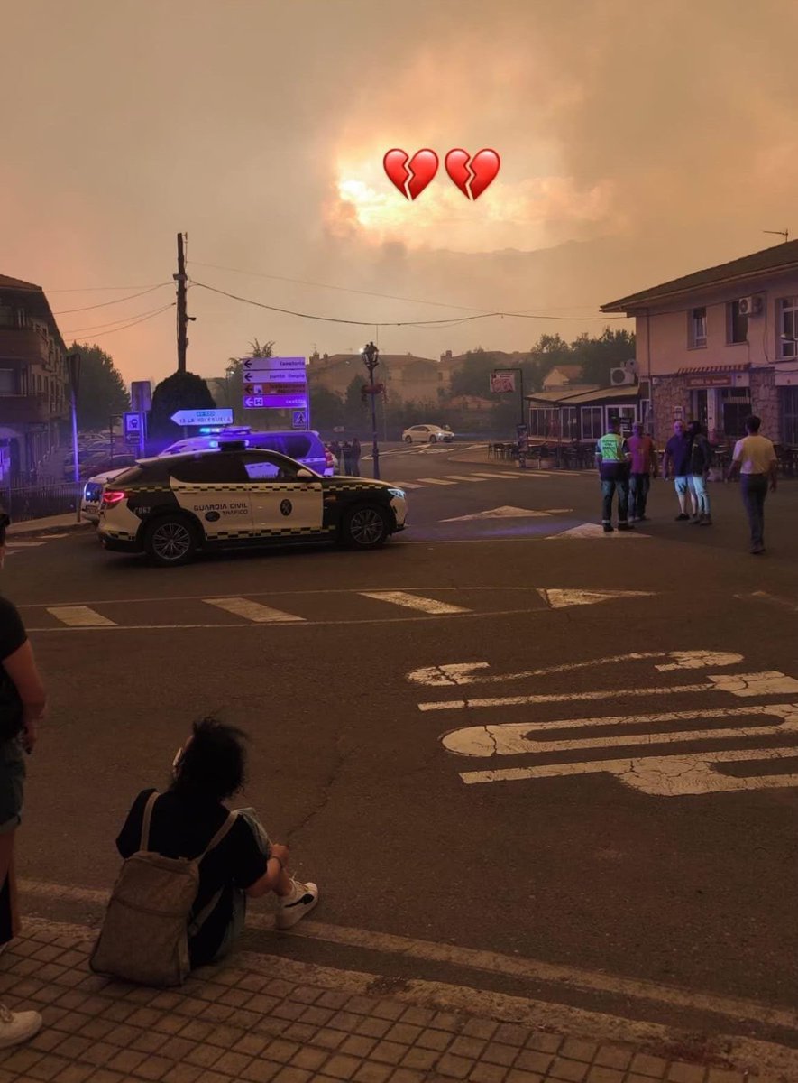 Meteoavila2's tweet photo. 💔 La Adrada #IFBurgohondo #Ávila https://t.co/JhRI2BWJEB
