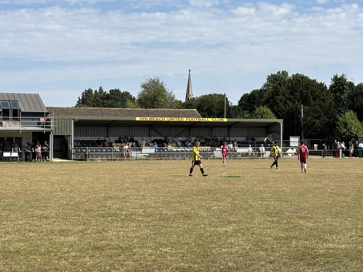 ThundersleyPhil's tweet photo. Saturday 25th July 2026
@Holbeach_UtdFC 3 @Longmelfordfc 2
@ThurlowNunnL Division One North 
Carters Park
Attendance: 75
Ground #613

Entertaining match to start my 61st season watching football, the setup at Holbeach is very good for level 6. https://t.co/nTgqoMlH8V