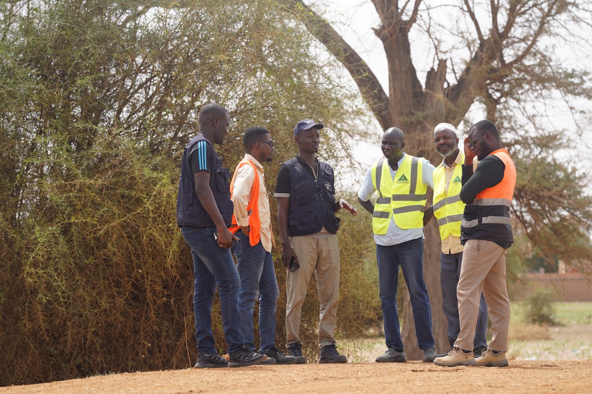 pudcsenegal's tweet photo. Infrastructures rurales à Louga : le PUDC passe en revue les chantiers financés par la BID
#Senegal #PUDC #MinistereDesInfrastructures #PistesRurales https://t.co/FTZehEc74n