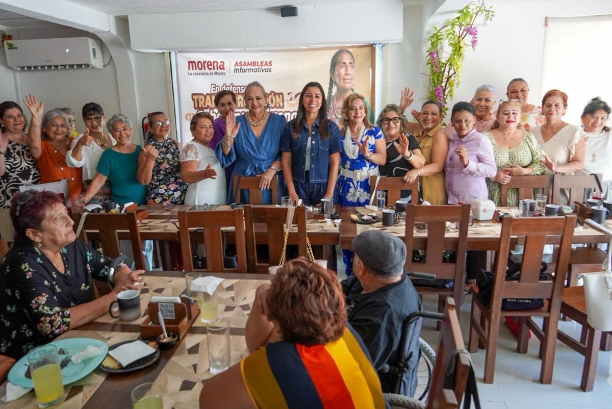 infoturquesa's tweet photo. La morenista, Marybel Villegas, convivió con jóvenes deportistas, encabezó una asamblea con mujeres y recorrió casa por casa la colonia El Encanto para conocer de manera directa las necesidades de las familias

https://t.co/249raIL3E5 https://t.co/qI2udTYuY1