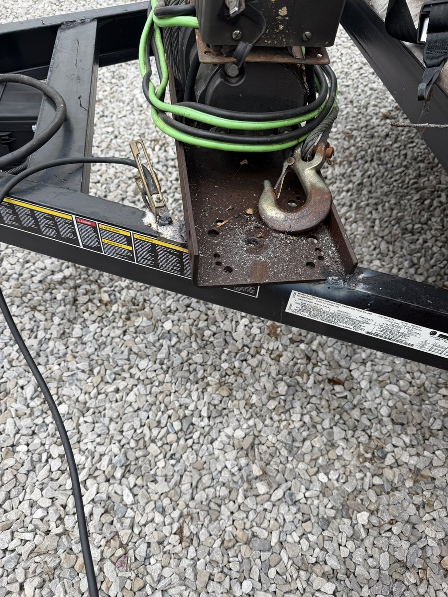 ivebeenhere2's tweet photo. Big Ass Winch? Check!
Finished welding this bad boy on my trailer!! https://t.co/iPYukeC3wX