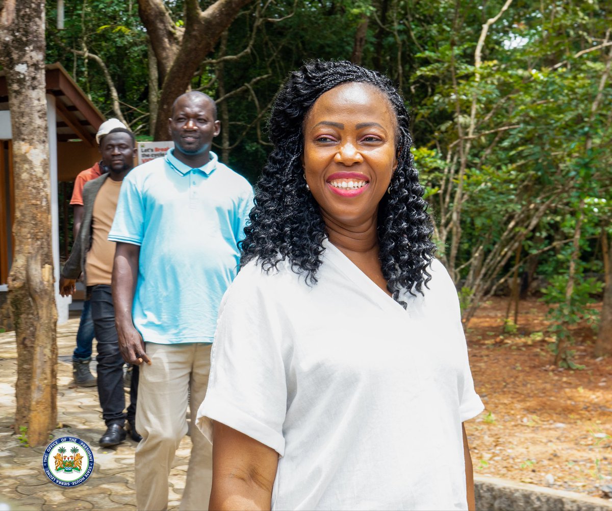 julius_maadabio's tweet photo. Tacugama Chimpanzee Sanctuary is a true gem, and visiting it is an unforgettable experience! Fatima and I took the kids to immerse ourselves in the beauty of Mother Nature. The kids had an incredible time, and you definitely should plan a visit to feel the magic firsthand. https://t.co/7KsJJswXOT
