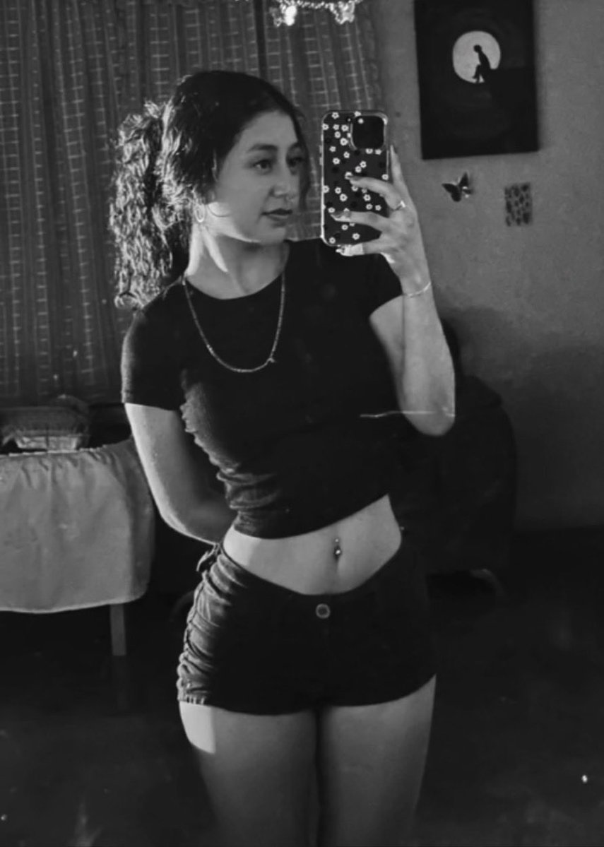 Felipezanches89's tweet photo. #putiniña #CulosPreñables #putimuñecas #zorra #teenagee #teenage‌girls https://t.co/OcIbC35P7h