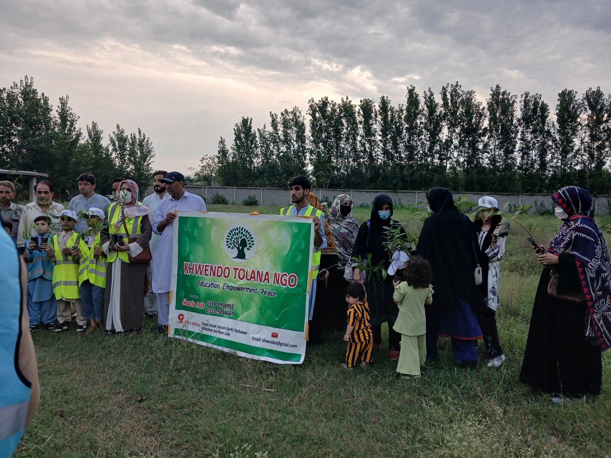 KTolana67582's tweet photo. 🌱 Proud to support the #GreenGenMovement!

Khwendo Tolana, SEPO, and the Forest Department Charsadda joined hands for a community plantation drive in Shakh No. 6, Charsadda.

Together for a greener Pakistan. 💚🌍

#ClimateAction #GreenPakistan #KhwendoTolana #SEPO https://t.co/Vmazg4FX4d