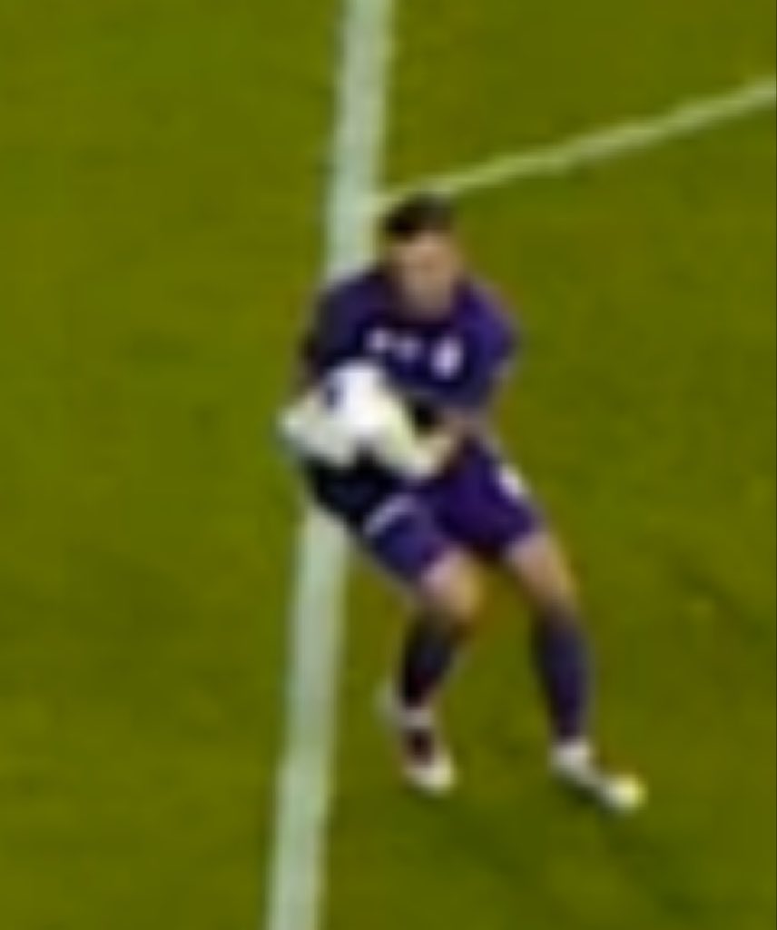 samir0vsky's tweet photo. Tu nie było czerwonej tylko rzut wolny XDD no i okej, okej #lpocra https://t.co/N8CUlJRlzU