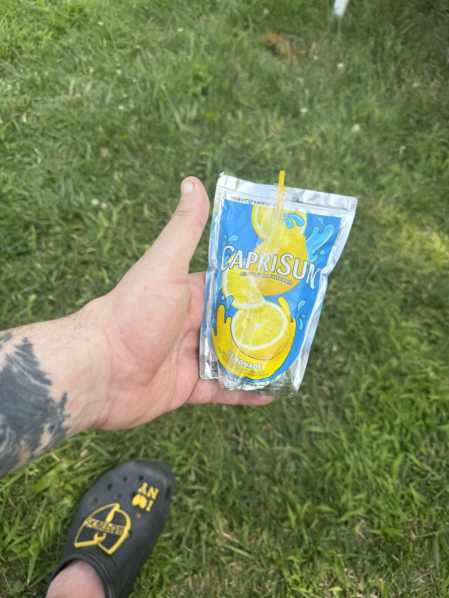 illuminatiLLC's tweet photo. . #touchgrass https://t.co/QA7aYD4FTD