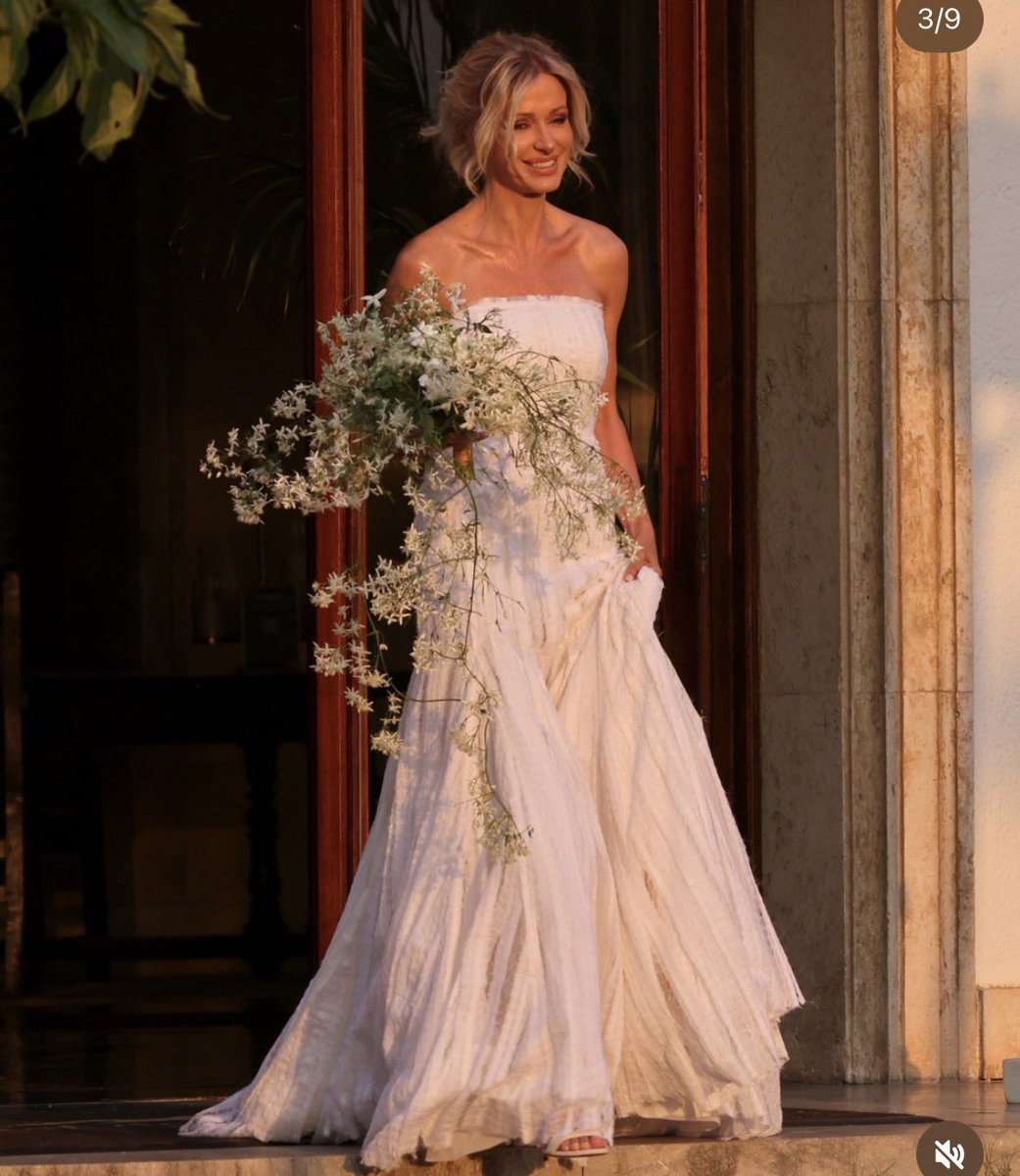 soofrito's tweet photo. Si mi futuro marido se presenta en mi boda como el de Susana Griso, automáticamente estoy divorciado https://t.co/3ZJMW27MdP