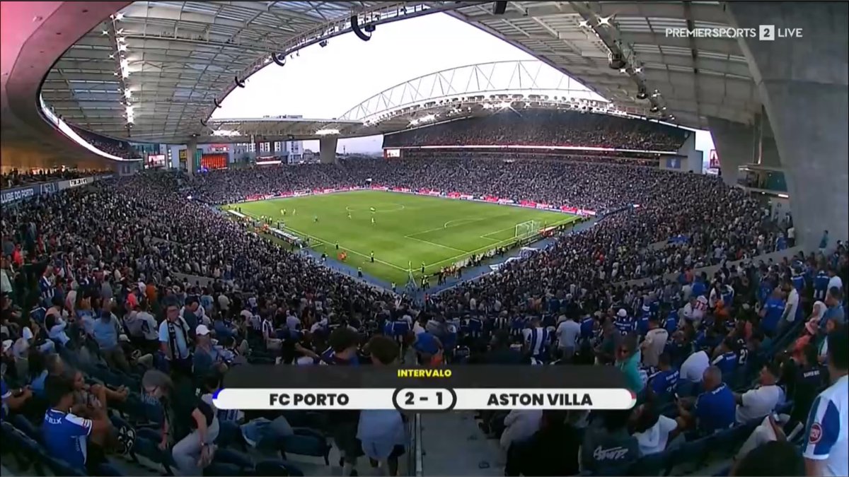 scores_footie's tweet photo. Half Time | @FCPorto 2-1 @AVFCOfficial. #FCPAVFC #ClubFriendly https://t.co/xI7Wa460DF