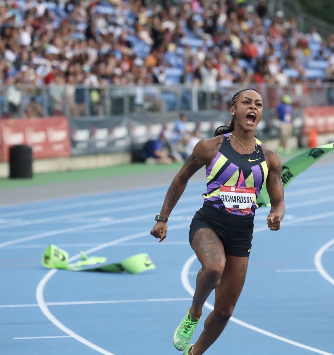 ShaCarriRich's tweet photo. Leaving with everything I came for including a full heart. Thank you, New York... you don't owe me a thing.
Photo cred: @usatf @nbcsports @pacephoto https://t.co/LeM26k1eLO