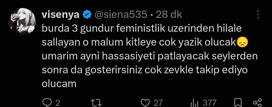 allbluethingss's tweet photo. kendi favinizin pacasi kurtulsun, gundem degissin diye konuyla alakasi olmadigi halde yine ozellikle zeynep uzerinden hayatsiz gibi "operasyon" :D cekip bir seylerini ortaya cikarmak icin ikinmaniz inanilmaz komik duruyor ezik ve ucubesiniz dumduz ya sigortali is bulun acil https://t.co/tgMpyHjl8h