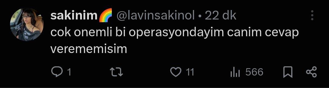 allbluethingss's tweet photo. kendi favinizin pacasi kurtulsun, gundem degissin diye konuyla alakasi olmadigi halde yine ozellikle zeynep uzerinden hayatsiz gibi "operasyon" :D cekip bir seylerini ortaya cikarmak icin ikinmaniz inanilmaz komik duruyor ezik ve ucubesiniz dumduz ya sigortali is bulun acil https://t.co/tgMpyHjl8h