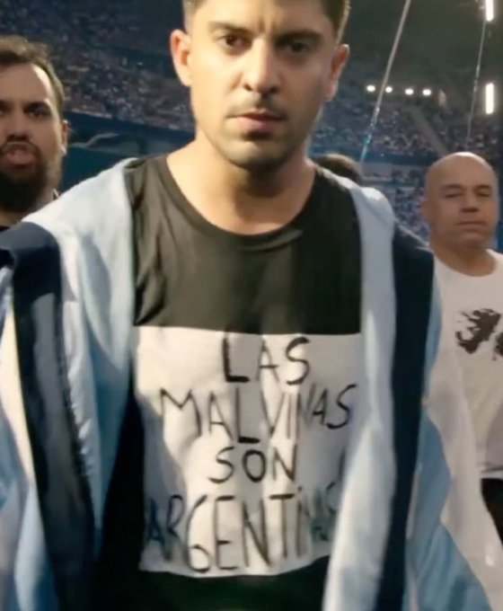 _lashcabj's tweet photo. "LAS MALVINAS SON ARGENTINAS"

Cubriendo todo el Mundial, entrandose para una pelea de Boxeo de un evento con más de millones de personas y dejando todo al último segundo. 

Honor para Gastón Edul, vos serás siempre mi ganador. 🇦🇷🥊 https://t.co/44HlRSxleU