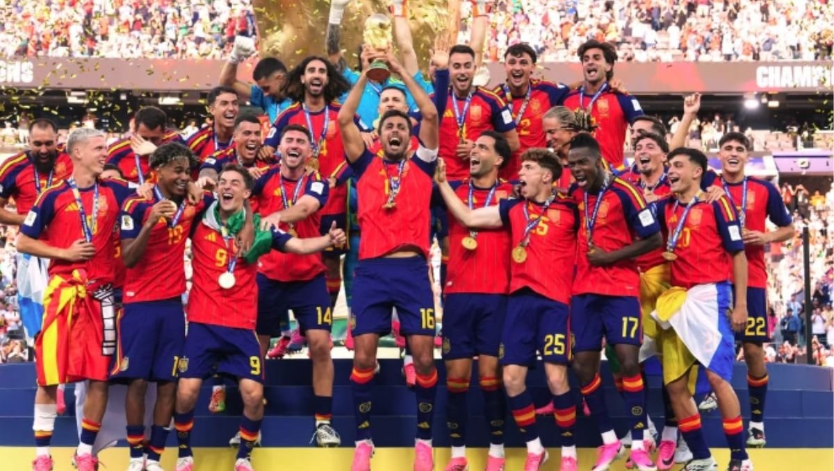 Koodak__'s tweet photo. Jajajajajaja Argentina perdió dos veces contra España 💯😂🙌
#LaVeladaDelAñoVI https://t.co/RX5svfodPw