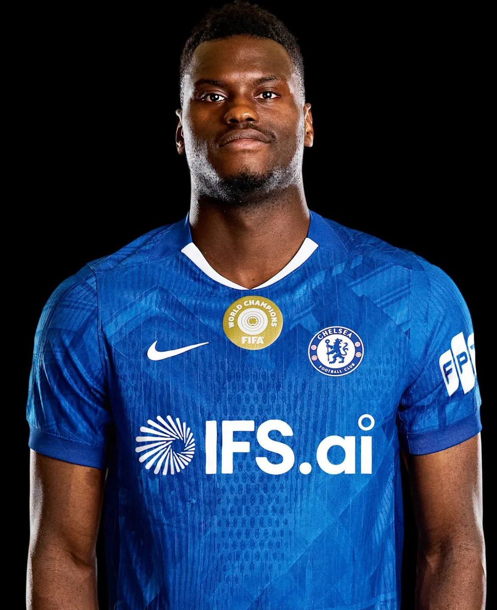 Brianmanohal's tweet photo. 🚨💣BREAKING: Napoli are Interested in signing Chelsea defender Benoit Badiashile following an injury to Alessandro Buongiorno.

#cfc #chelsea #cfcfans https://t.co/GmWng84Obi