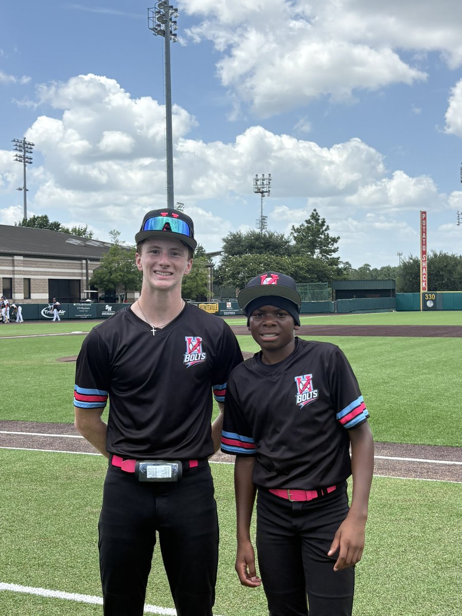 RBIbaseballTx's tweet photo. 🚨Players of the Game🚨

Gage Ratliff (L)
4.1 IP, 7 H, 3 R, 2 ER, 2 BB, 6 K
1-3, BB, RS

Marcus Smith (R)
1 IP, 0 H, 0 R, 0 BB, 1 K
2-3, 3 RBI

@Houston_Bolts: 6
STX Topguns 15u: 3 https://t.co/FX7gEZncmS