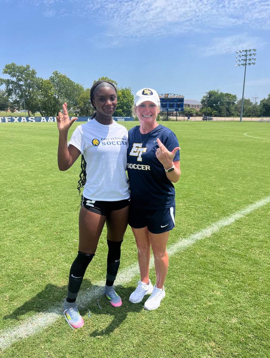 CatchGabbie's tweet photo. Thank you @Lion_WSOC for hosting a great ID camp! 🦁🦁 https://t.co/iebo7LBNBs