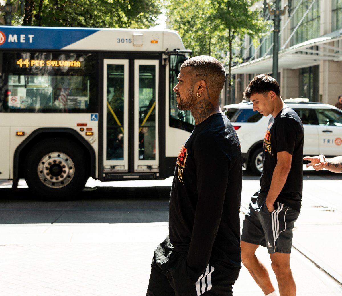 realsaltlake's tweet photo. stretching the legs in PDX https://t.co/gEUZLTZn9J
