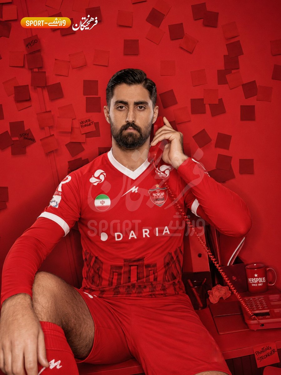 kiaaria43's tweet photo. رسمی؛ پوریا لطیفی‌فر هافبک جوان گل‌گهر با قراردادی ۴ ساله به پرسپولیس پیوست

بازیکن خوبیه 
انشاالله تو پرسپولیس جواب بده https://t.co/hHUoa6SfHA