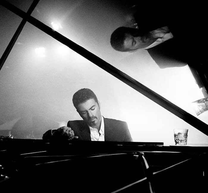 crazymandance's tweet photo. george michael photographed by andrew macpherson, 1999. https://t.co/aTmboUsJm1