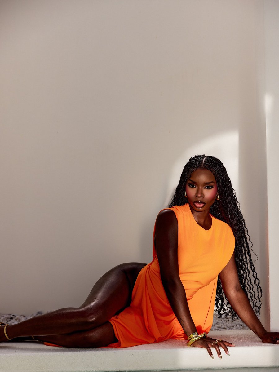 TYRISPRINT's tweet photo. one thing olandria gone do is tear a photoshoot. i’m gagged. https://t.co/6bFFQdvSrL