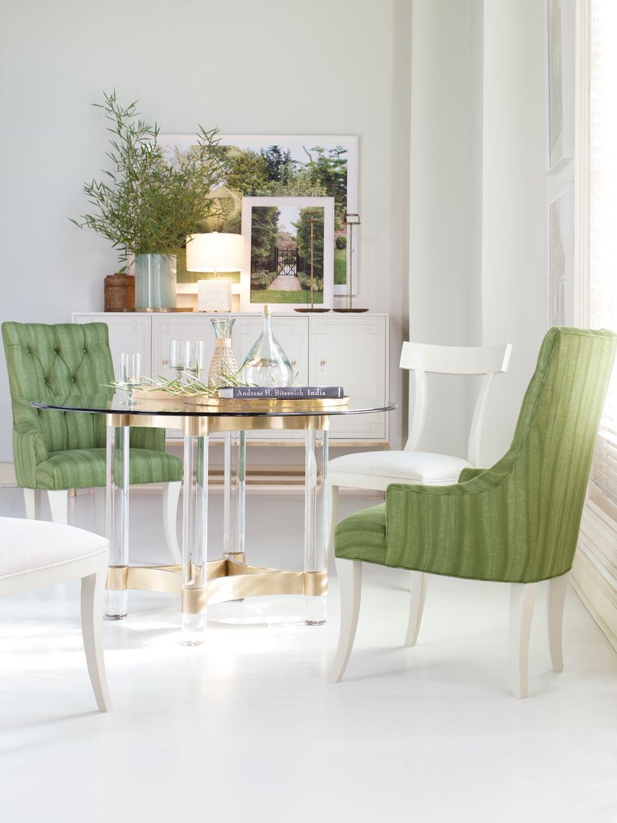 SedlakInteriors's tweet photo. Fresh color, timeless design. 💚 Century Furniture proves that a statement dining space doesn't have to be bold—it just has to be beautifully balanced. Discover designer dining collections at Sedlak Interiors.
#CenturyFurniture #DiningRoomDesign #LuxuryFurniture https://t.co/S9QLXapCZ6