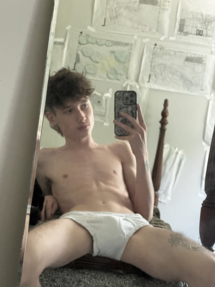 ZaneHartXXX's tweet photo. i’m more interesting in the comments https://t.co/BRDkVNVdXj