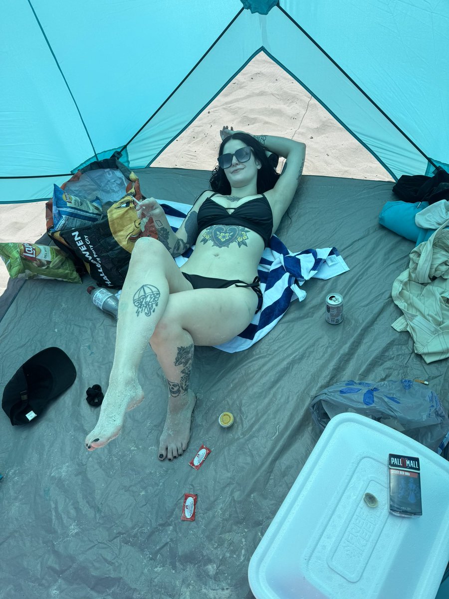 bertisagirl's tweet photo. Bert xcx serving cunt all summer long. Marc’s the photographer 🥰 https://t.co/UwfD2wL7lD