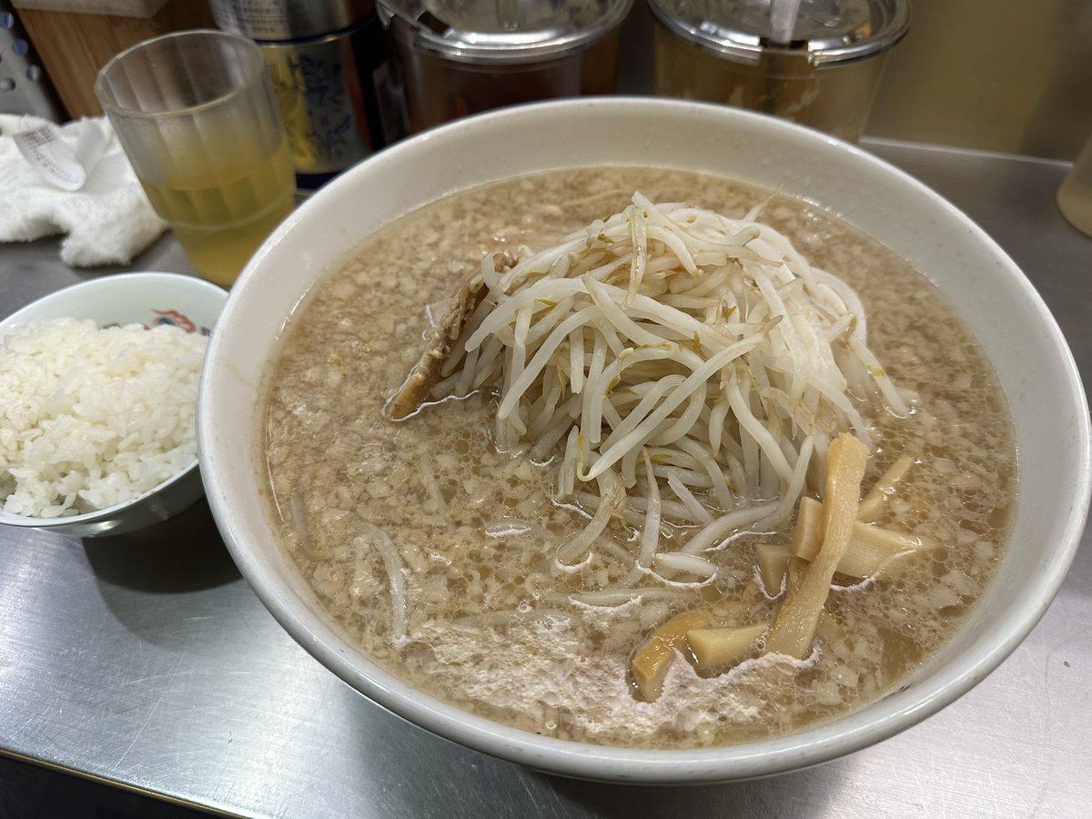 bemountain's tweet photo. 朝からキメた(ガンギマリ) https://t.co/ARyEUOoF9u