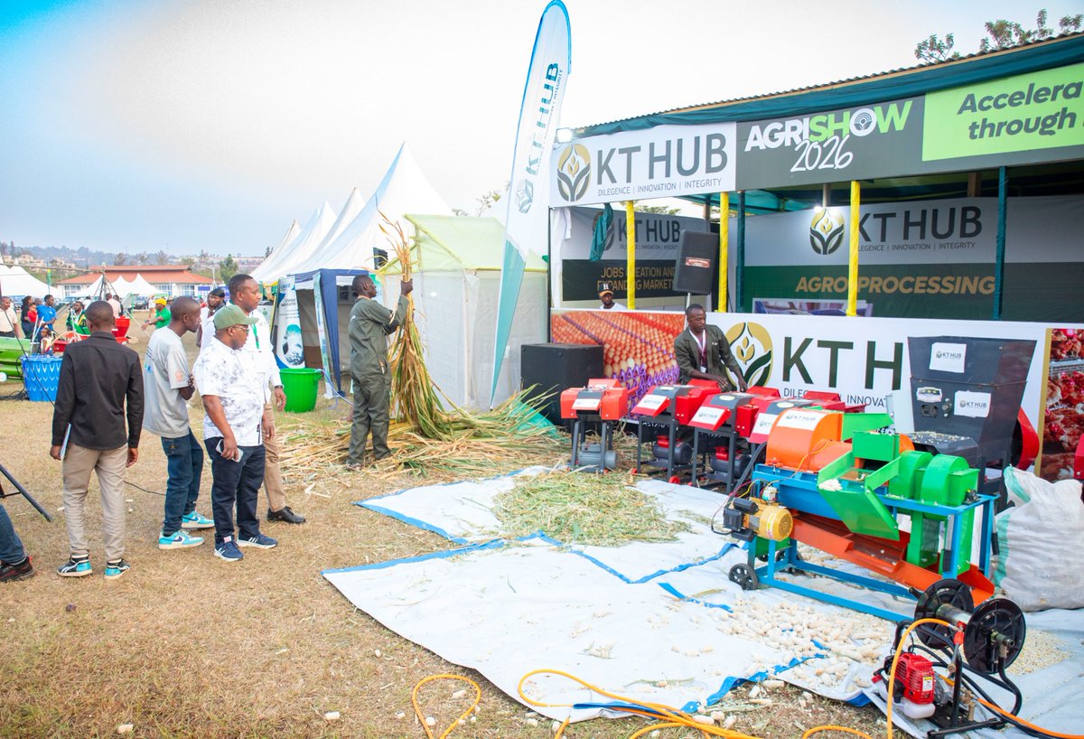 RwandaAgri's tweet photo. Today, Hon. Minister @T_Ndabamenye visited #RwandaAgriShow2026, where he interacted with exhibitors, farmers, and agribusiness actors, encouraging them to increase productivity through innovation and modern farming practices to accelerate the transformation of Rwanda's agriculture and livestock sector.

#RwandaAgriShow2026