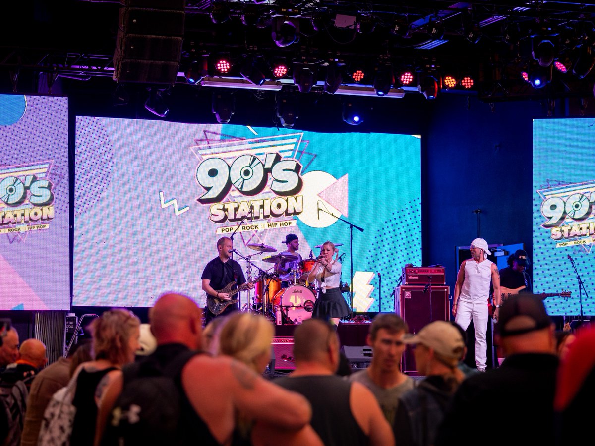 FSELV's tweet photo. Tonight we're partying like it's 1999, see ya there!

Hit the link to run it back https://t.co/9JFtIwvbFa https://t.co/v9VKnBoU0n