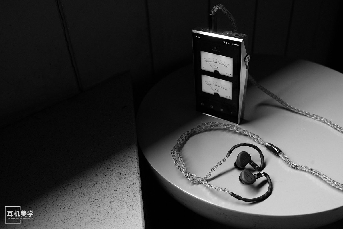 Als__co's tweet photo. Just got lost in a lo-fi jazz playlist during my evening commute—smooth sax and soft beats turned a messy ride into a little pocket of calm. Pure music magic right there. https://t.co/sIUyUCp3Ve