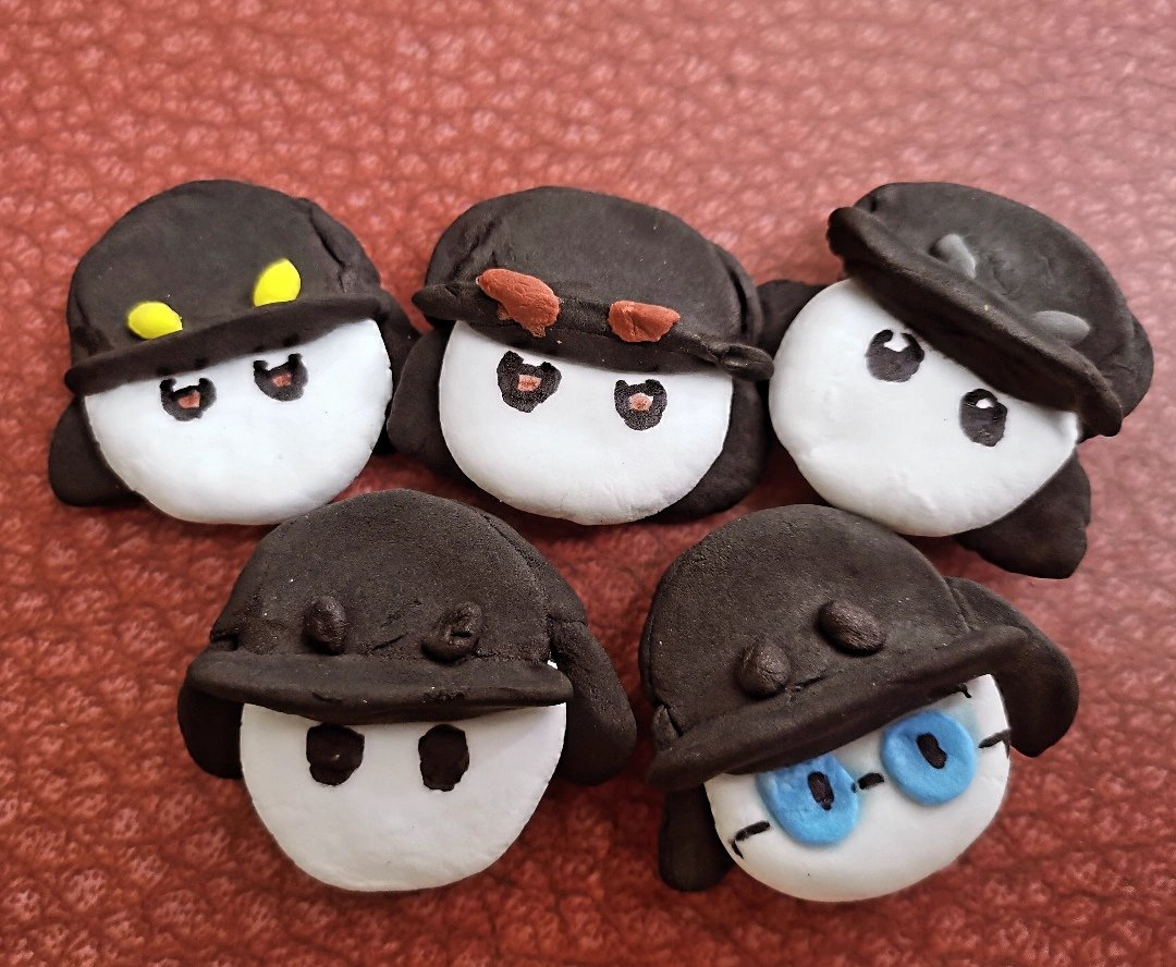 Rozuki_28's tweet photo. I made this 😭🙏 https://t.co/UNLBqC2Ftd