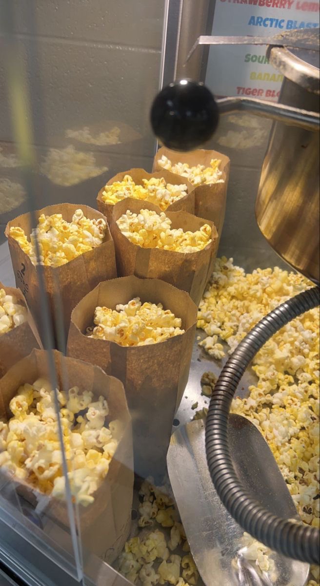 bossbabejass's tweet photo. Popcorn lovers 🍿😍 https://t.co/S834scFWPW