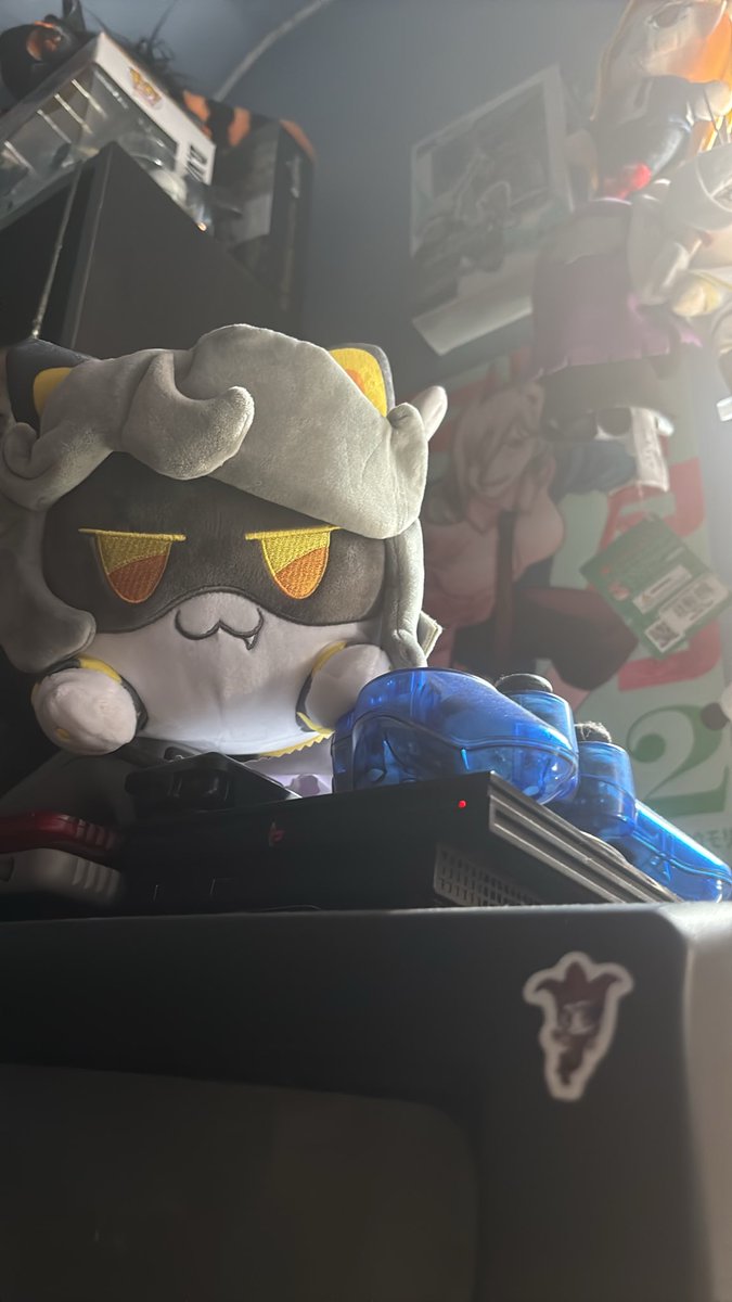 Demon__Runes's tweet photo. It watches me when I do trials. https://t.co/QRO8F2W9rd
