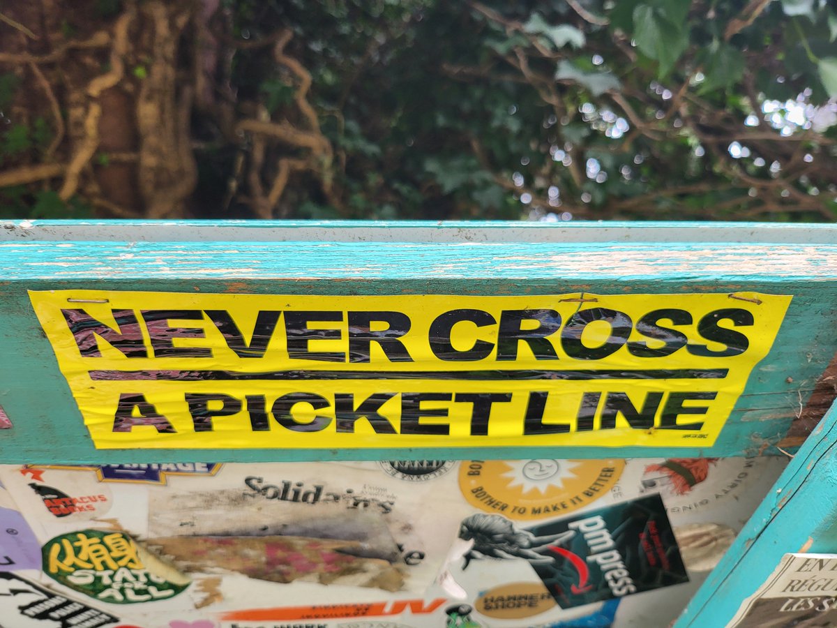 critcrim's tweet photo. Never Cross a Picket Line 

Seen in Vancouver.

#ClassWar #classstruggle https://t.co/TyhEZDicK6