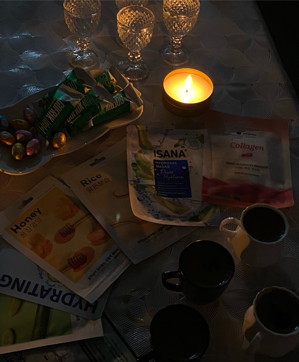 mahperi49's tweet photo. Şöyle gecelerin hastasıyız kardeşim yaa kız kıza yapılan herşeyi çok seviyorum💘 https://t.co/9ite8nQdOQ