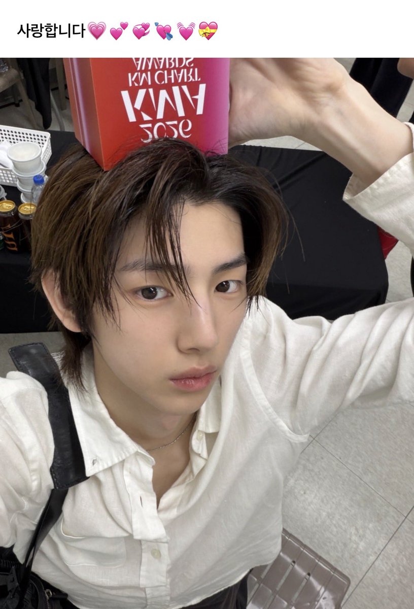 슈슈 tweet media