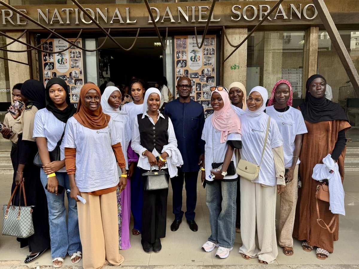 shinetolead_'s tweet photo. ✨ Nos lauréates ont eu l’honneur d’assister à la conférence de Thomas Pesquet à Dakar. Une expérience inspirante qui a renforcé leur conviction que les sciences, l’innovation et les métiers de l’espace sont aussi à la portée des jeunes filles africaines. 🚀🌍
#ShineToLead https://t.co/AhXIPs35Iq