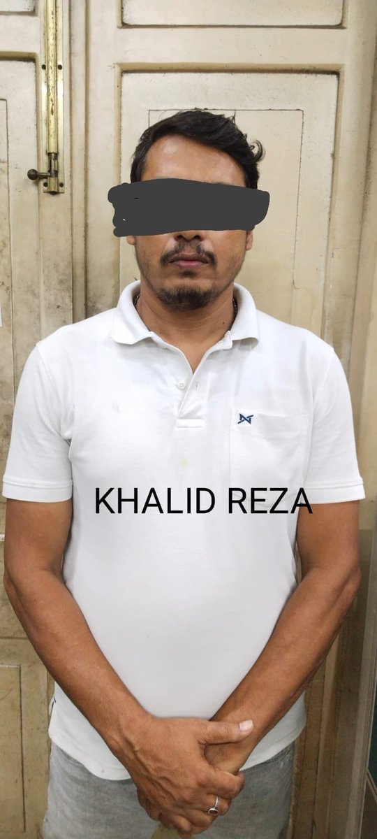 ANI's tweet photo. Kolkata Police has arrested 11 in connection with incident of violence during the students rally in Kolkata on 24th July.

Addl CP Crime Kunal Aggarwal says, "Total 11 accused were arrested in connection with violence yesterday & attacks on journalists. None of them are students. They are all trouble mongers who were present at CJP rally yesterday & engaged in vandalism."

The 11 arrested are, Irfan Khurshed (30), Arshad Ali @ Sajid (50), Md Moinuddin (26), Md Alamgir @ Raju (48), Imran Ahmed @ Gopi (19), Khalid Reja @ Rinku (47), Zamir Ahmed @ Minku (42), Mohsin Khan (30), Dipak Bhowmick @ Vicky (38), Md Azad, and Md Afroz.

Addl CP Crime Kunal Aggarwal says that Md Azad and Md Afroz were trying to flee from West Bengal, but were caught on Durgapur expressway near Andal.

(Source: Addl CP Crime Kunal Aggarwal)