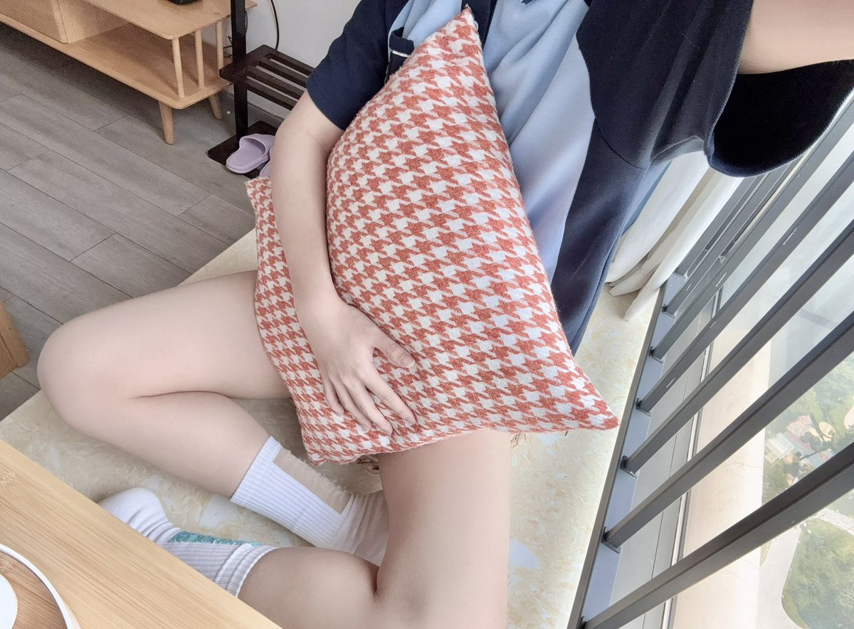 SumirenoRitsuki's tweet photo. 悄悄看（ https://t.co/FHXghVkWKS