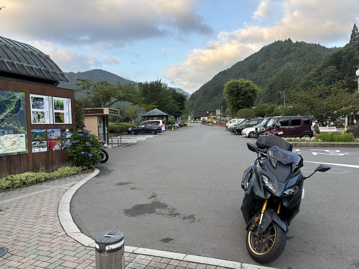 hiroshisuzu's tweet photo. 道志の気温21度
#tmax560 https://t.co/oqLASBFiQ6