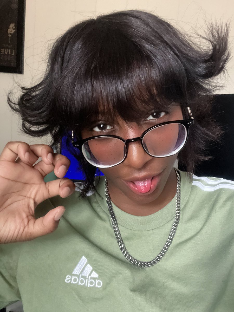 augsdreamscape's tweet photo. which one which one … i can’t choose the best filter !!! #femboy https://t.co/qrIBXhbNuU