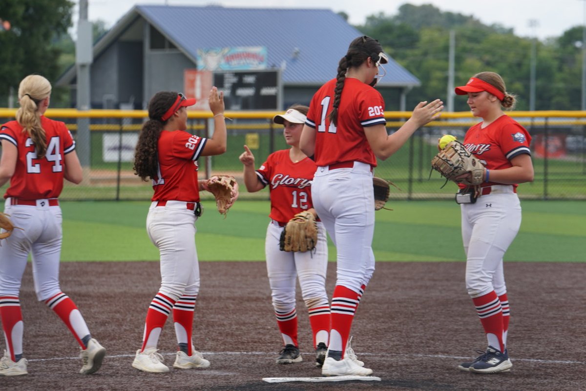 NatalieW2029's tweet photo. Finished our last tournament in TN at the AFON. So proud of the way this team competed and continued to grow! I’m so grateful for all of the memories and friendships that were made! Here are some highlights from TN.❤️@vaglory2011 @VAGloryFP @ExtraInningSB @SBRRetweets https://t.co/uI63jSFM73