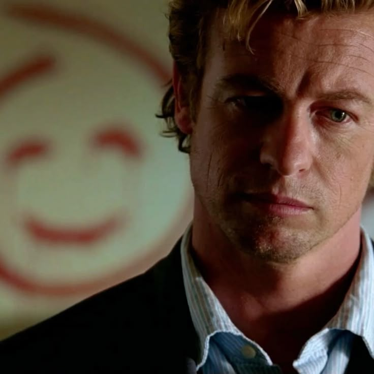 cinevow's tweet photo. Simon Baker as Patrick Jane in The Mentalist, 2008 https://t.co/Cr8ynQNyO4