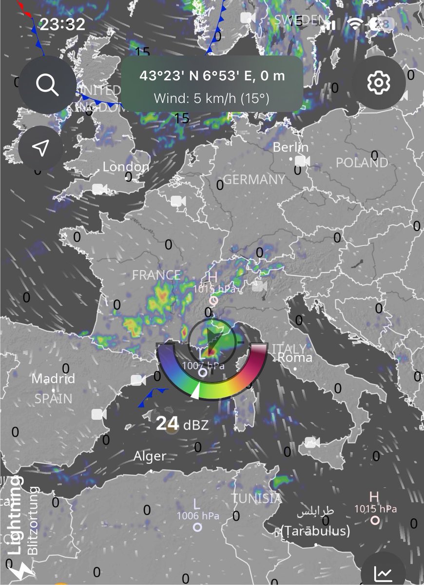 jeoalbant's tweet photo. Look at this 😳
The storm currently raging over the Mediterranean is making history right now.
⚡️⚡️⚡️⚡️⚡️⚡️
Off the coast of Antibes – Monaco it has turned into a true lightning bomb. Countless flashes, sometimes more than one per second.
But the real madness started a few hours ago and is still ongoing:
🌀 An extremely rare, powerful and tightly packed mesocyclone is currently active over the Mediterranean.
Inbound (green) and outbound (red) velocities are almost stacked on top of each other. maximwx measured a VROT of around 59 knots (≈ 109 km/h).
This is an exceptionally high value for Europe, and especially for the Mediterranean.
Typical fair-weather waterspouts rarely exceed 30-40 knots. A 59-knot rotational velocity clearly confirms this is a true tornadic waterspout produced by a supercell.
The same cell later produced a second rotation with VROT exceeding 50 knots, and a rare “donut hole” appeared on reflectivity — something almost never seen on European radars.
This is one of the cleanest, strongest and most textbook tornadic waterspout-producing supercells we’ve seen over the Mediterranean in the summer of 2026.
If it had moved inland the damage potential would have been significant, but its track is remaining entirely over water.
The radar data alone is already in the “insane” category.

#Supercell #Tornado #Waterspout #Lightning #SevereWeather #Mediterranean #StormChaser #Weather