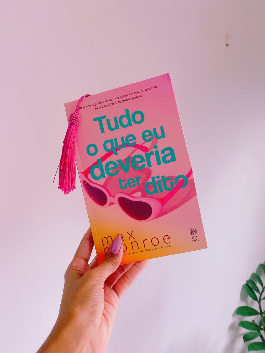 angsread's tweet photo. Iniciei pela manhã e já estou finalizando. Eu pensava que seria só mais um “enemies to lovers”, mas surgiu uma menininha com osteogênese imperfeita na história. Não aguento ver criança sofrendo. https://t.co/WPDoSsf6JZ