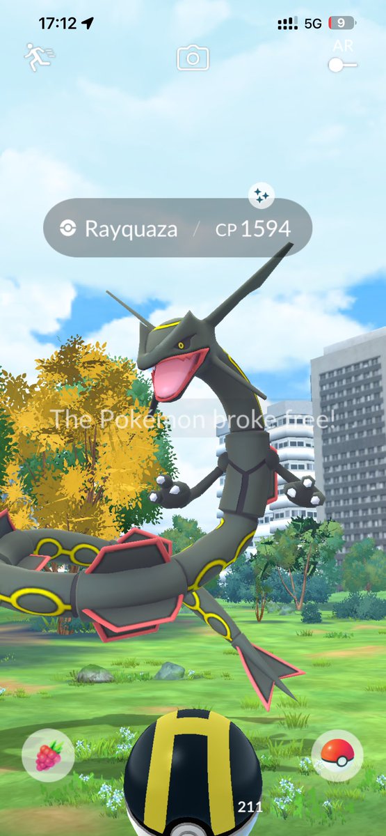 xiaocatb0i's tweet photo. Shiny Rayquaza from the Ozone Ascent research 🧐 https://t.co/dC8QaVmfhl