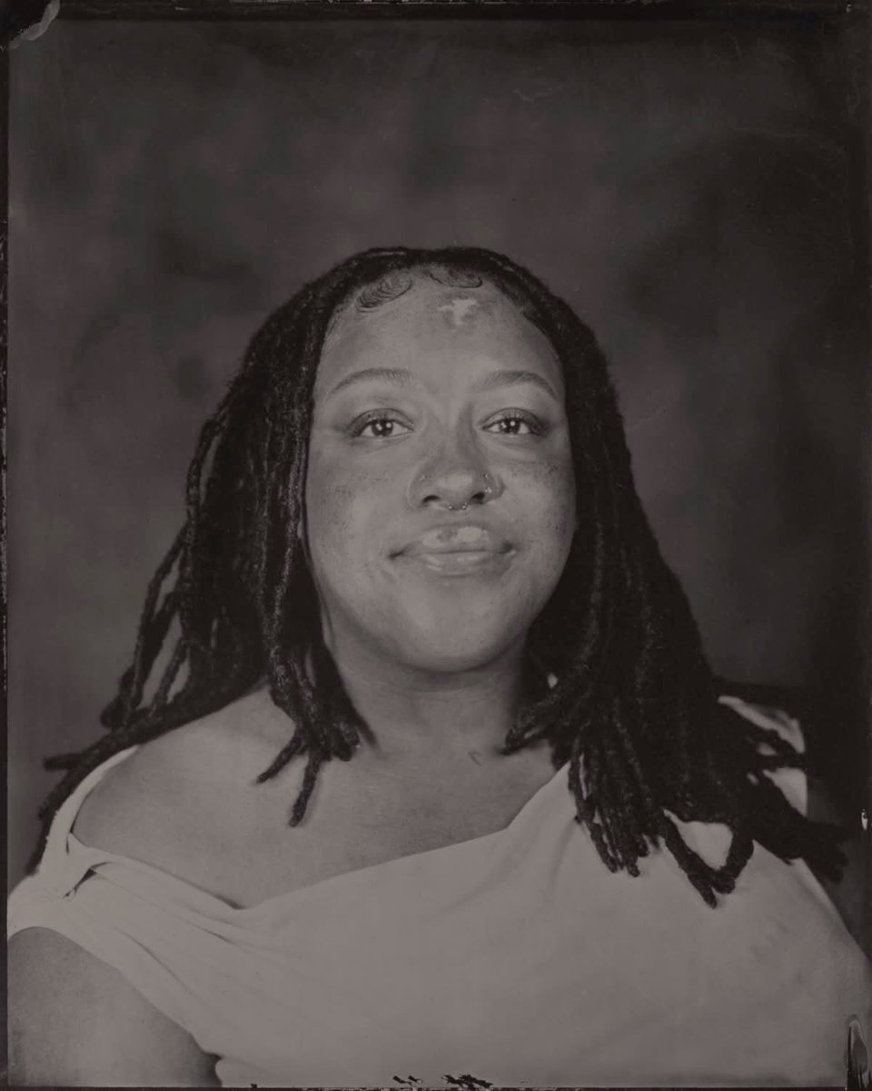 earthtonyrual's tweet photo. i am 26 today &amp; i got tintype photos done as my birthday gift to myself 😁🫶🏼 https://t.co/CeCGHLxfrM